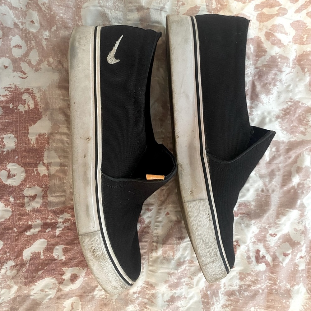 Nike Court Royale | Size 8